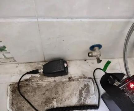 江苏屋顶漏水维修公司分享下卫生间漏水的危害及解决方法
